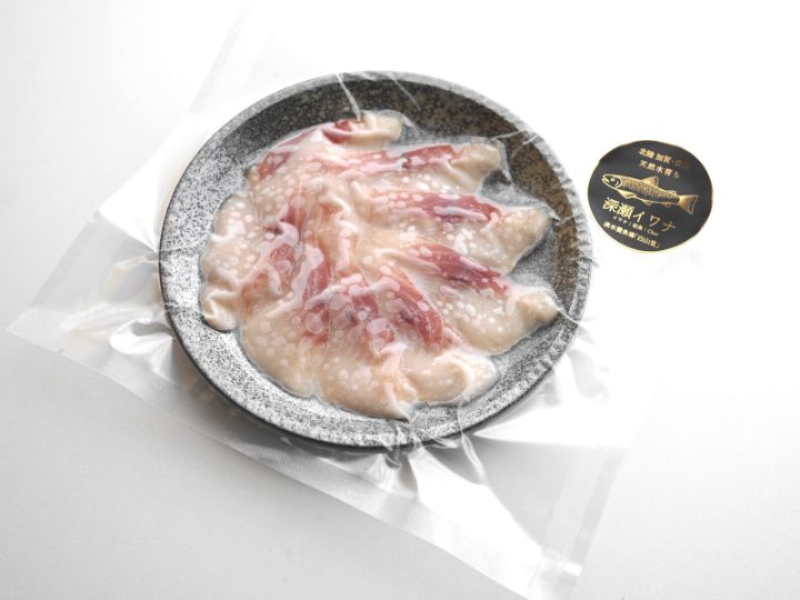解凍してすぐに食べられるイワナのお刺身
